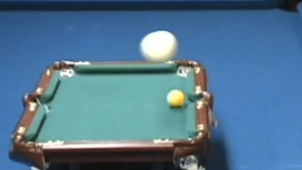 Amazing Pool Trick Shot